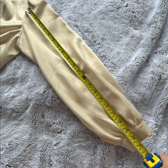 twik Cream Satin Lace-Trim Cropped Blouse-xs - Picture 12 of 12